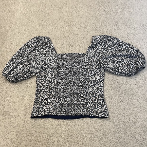 Abercrombie & Fitch Smocked Floral Crop Top Women M Blue Puff Sleeve Square Neck - Picture 4 of 8